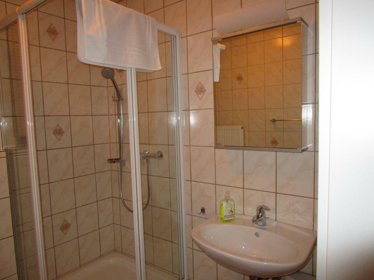 Gaestehaus Plum Рётген Экстерьер фото
